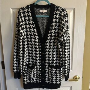 LOFT Women's Black and White Houndstooth Cardigan Size M